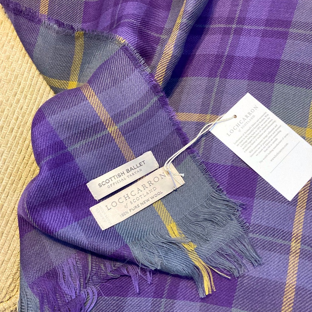 Scottish Tartan Scarf NWT